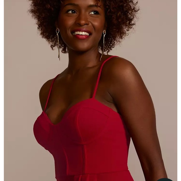 NWT DB STUDIO
Crepe Corset
Sheath Dress with Ruffle Slit - Picture 3 of 6